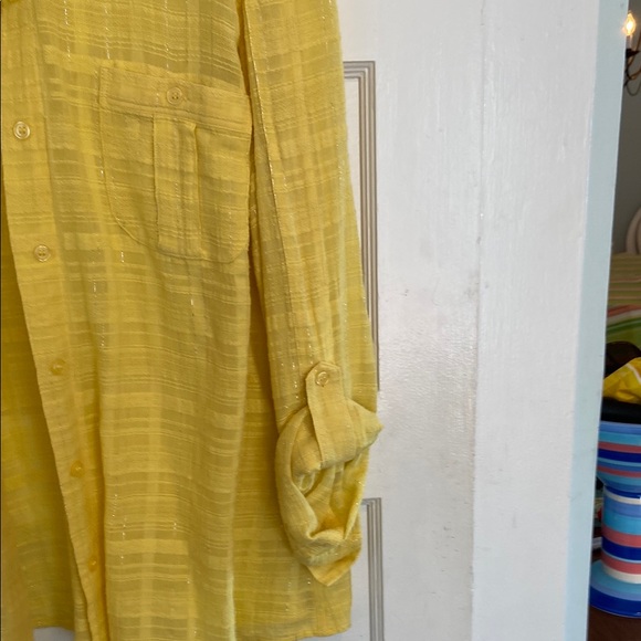 Chico's Yellow Blouse size 2 - Picture 4 of 5